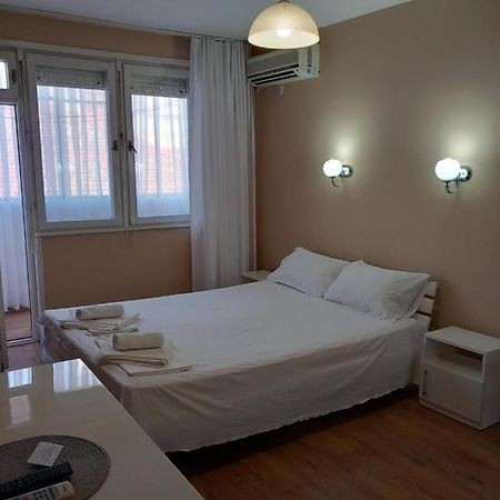 Sea Central Apartment Burgas Zewnętrze zdjęcie