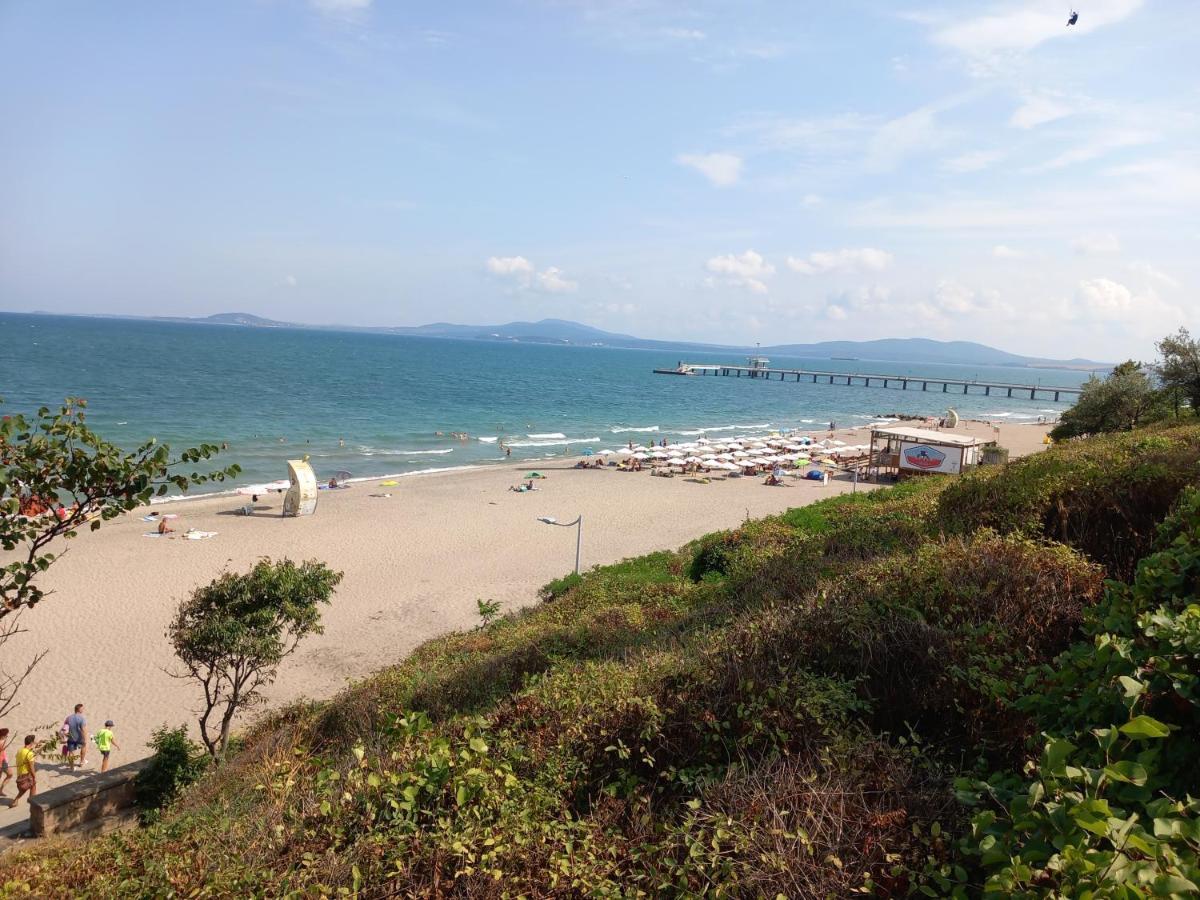 Sea Central Apartment Burgas Zewnętrze zdjęcie
