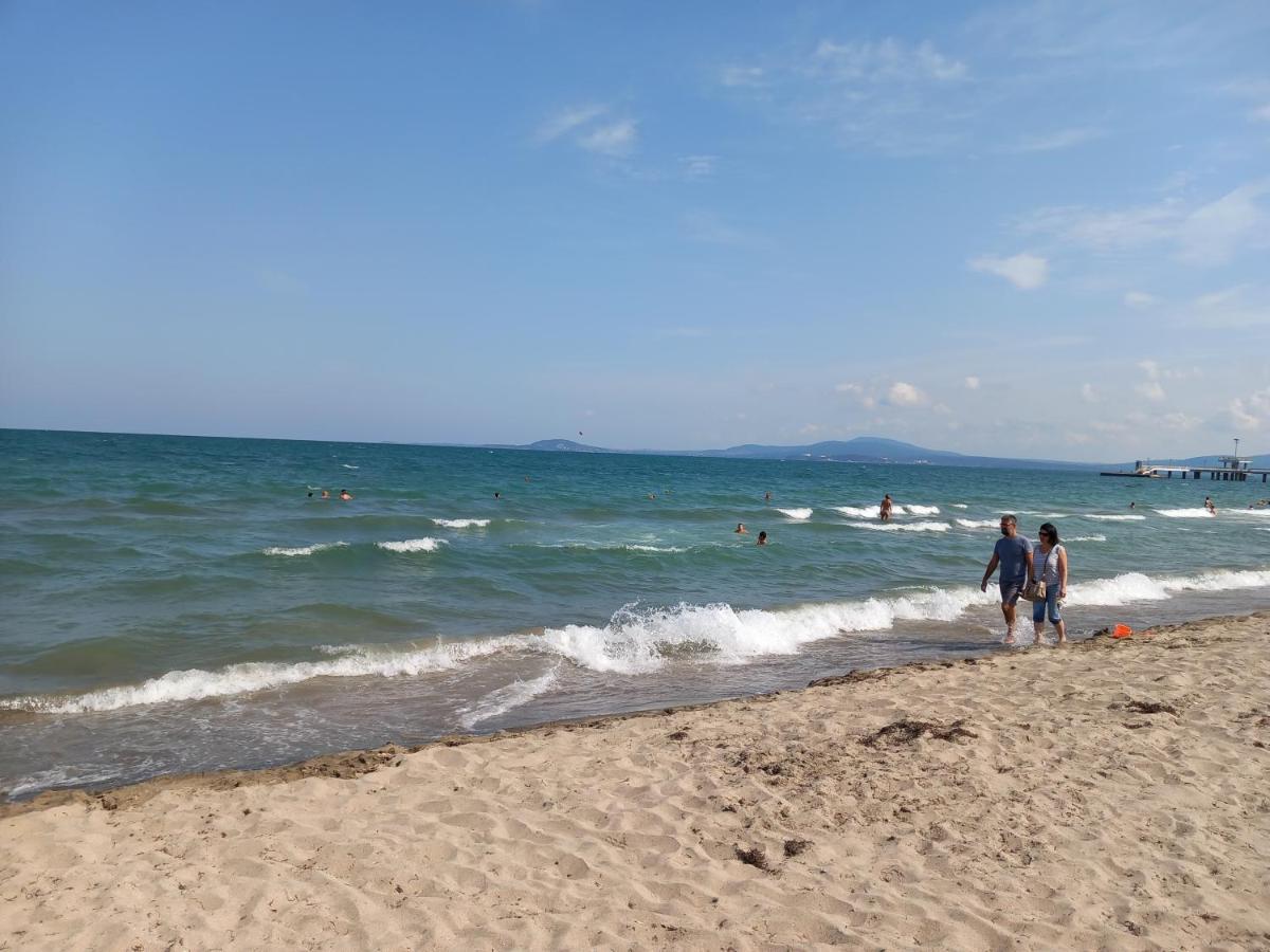 Sea Central Apartment Burgas Zewnętrze zdjęcie