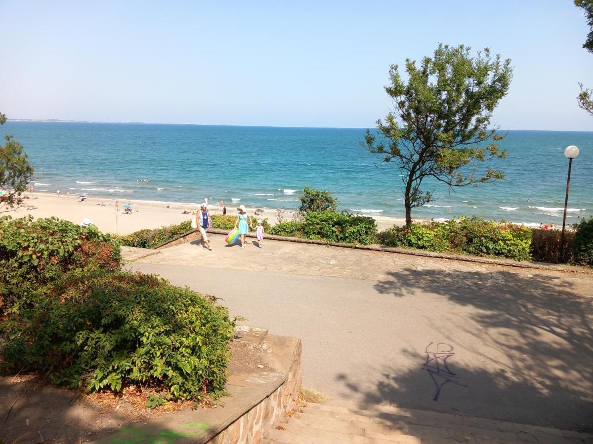 Sea Central Apartment Burgas Zewnętrze zdjęcie