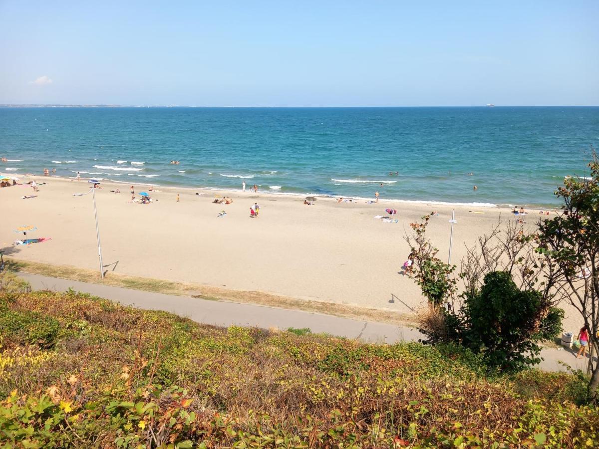 Sea Central Apartment Burgas Zewnętrze zdjęcie